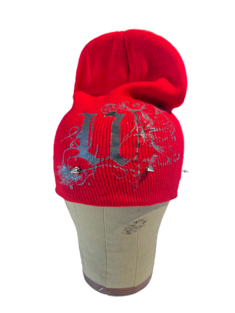 Spiked “U” Beanie (red)